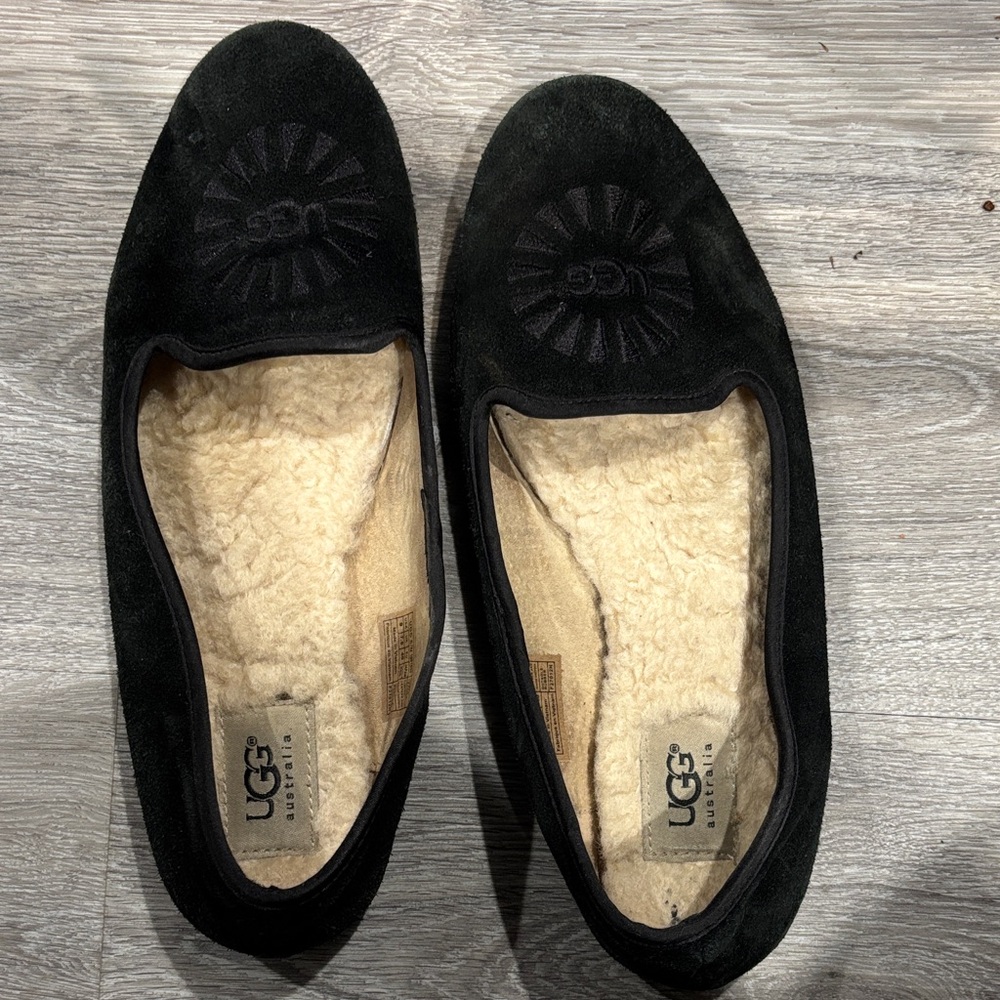 UGG  Black Suede Loafer slipper shearling lined
